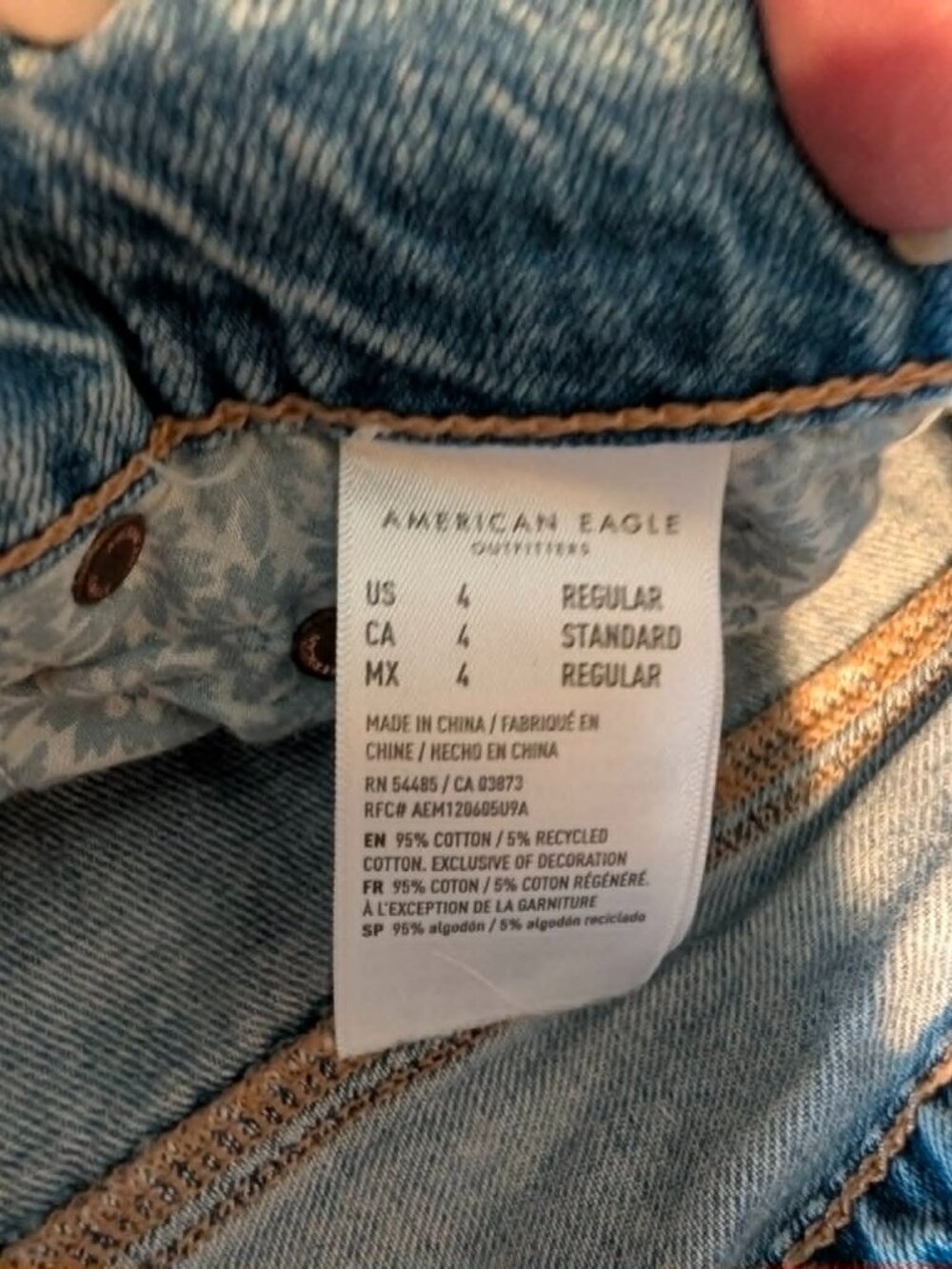 American Eagle Ripped Jeans - Picture 2 of 2